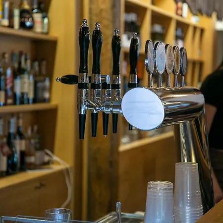 La Food & Drink For Rent - No Reception - فندق