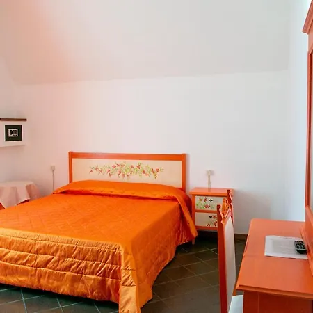 La Food & Drink For Rent - No Reception - *