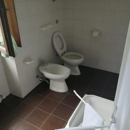 La Food & Drink For Rent - No Reception -