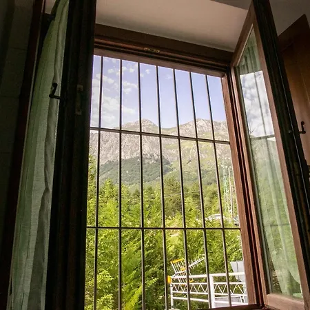 La Food & Drink For Rent - No Reception - فندق