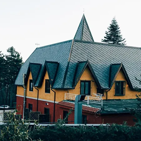 La Food & Drink For Rent - No Reception - Hotel *