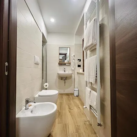 La Food & Drink For Rent - No Reception - LʼAquila