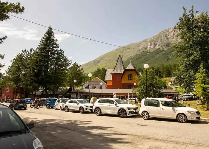 La Food & Drink For Rent - No Reception -